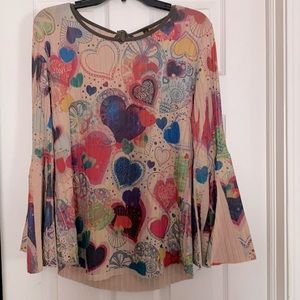 Casa Lee Rayon/Polyester Shirt w/hole in back